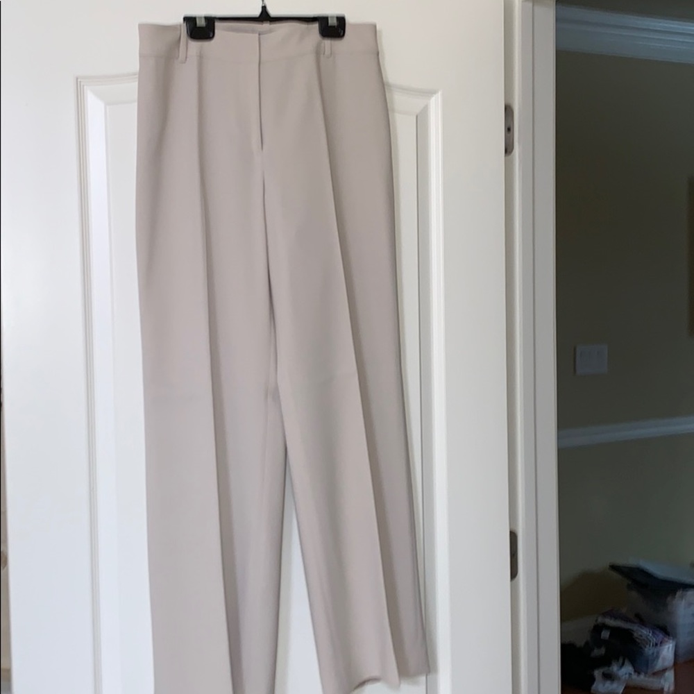 Ann Taylor wide leg dress pant. Lined. Size 8